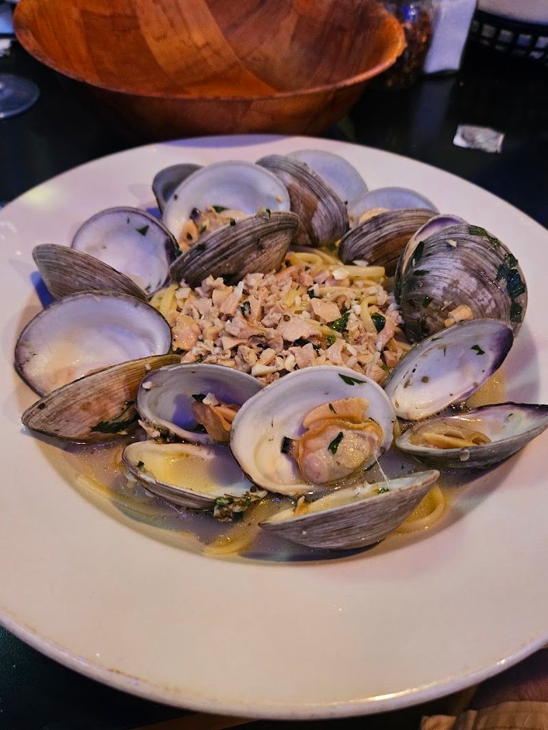 Linguine with White Clam Sauce Done Right