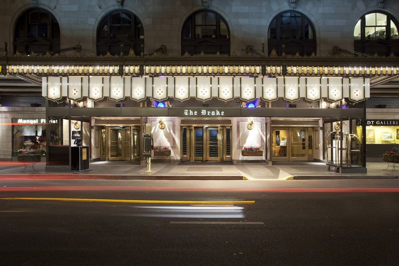 A 1920 Landmark That Still Runs Like Classic Chicago