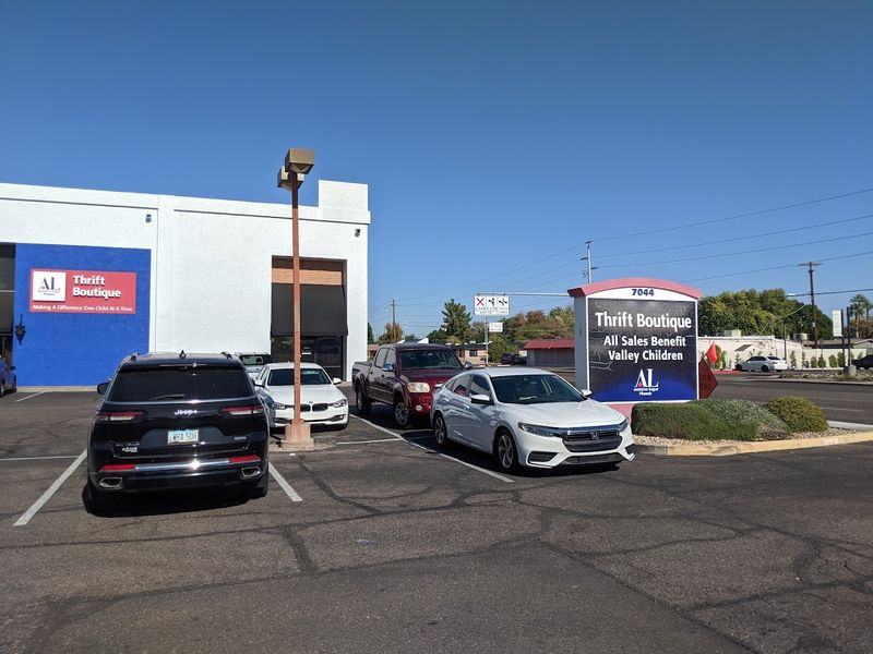 Best Times To Go For Calm Aisles And Easy Parking