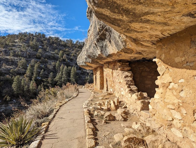 Walnut Canyon National Monument