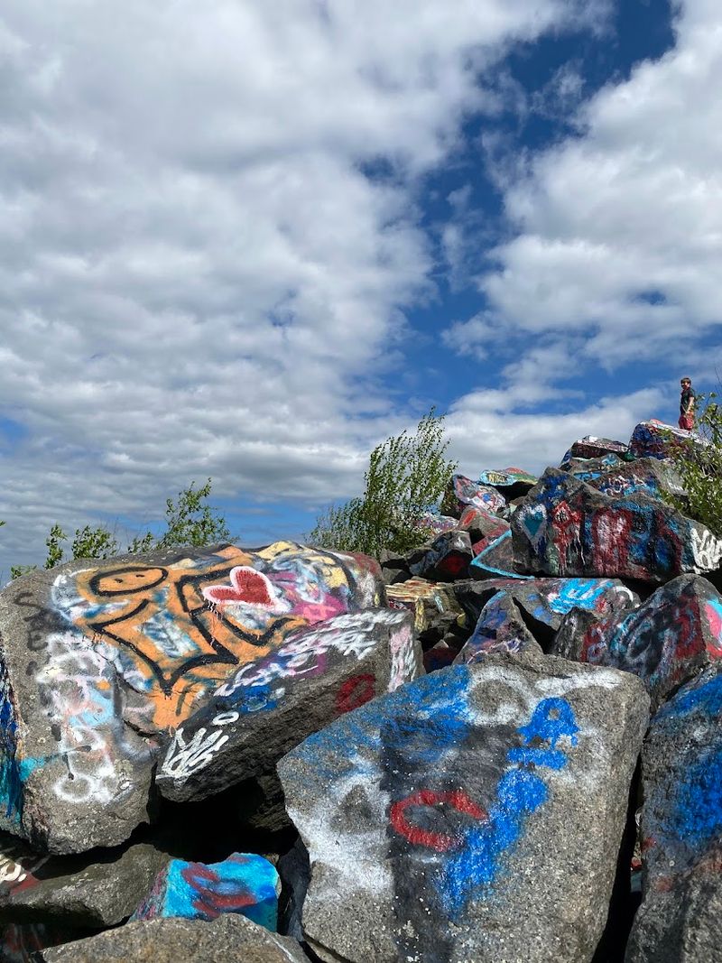 A Massachusetts Detour That Feels Rough Around The Edges In A Good Way