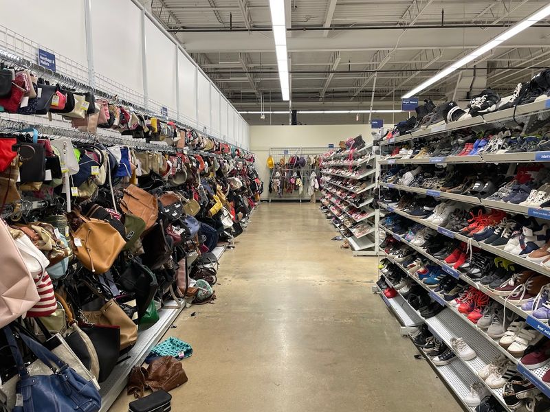 Workwear, Coats, And Shoes That Reward Patient Browsing