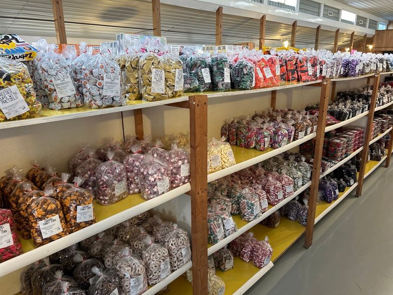 Snack Shelves That Turn “One Item” Into A Full Bag Plan