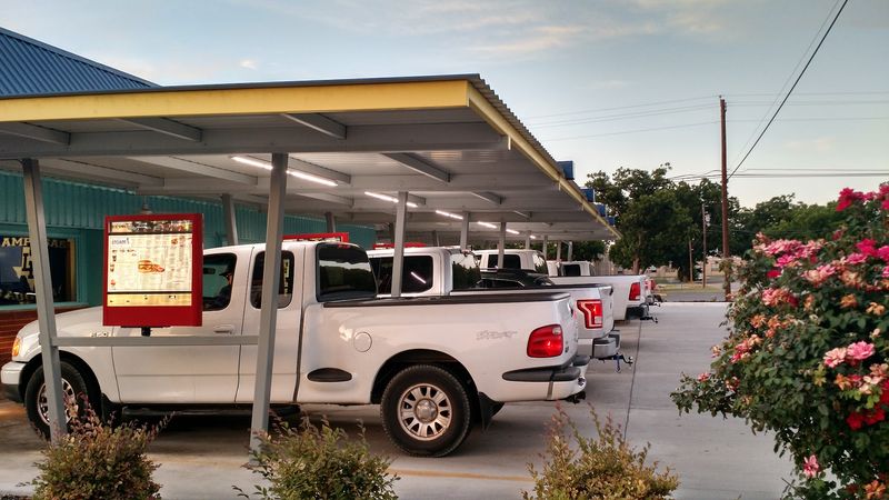 Storm's Drive-In, Texas