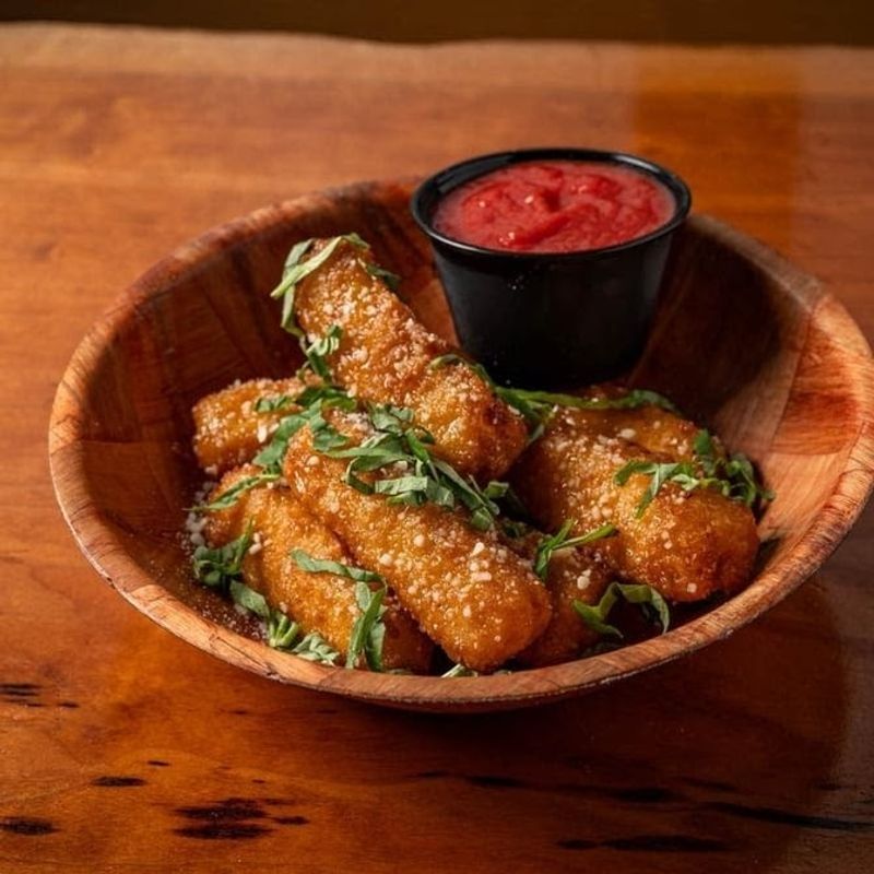 Appetizers Worth Ordering Before the Pizza Arrives