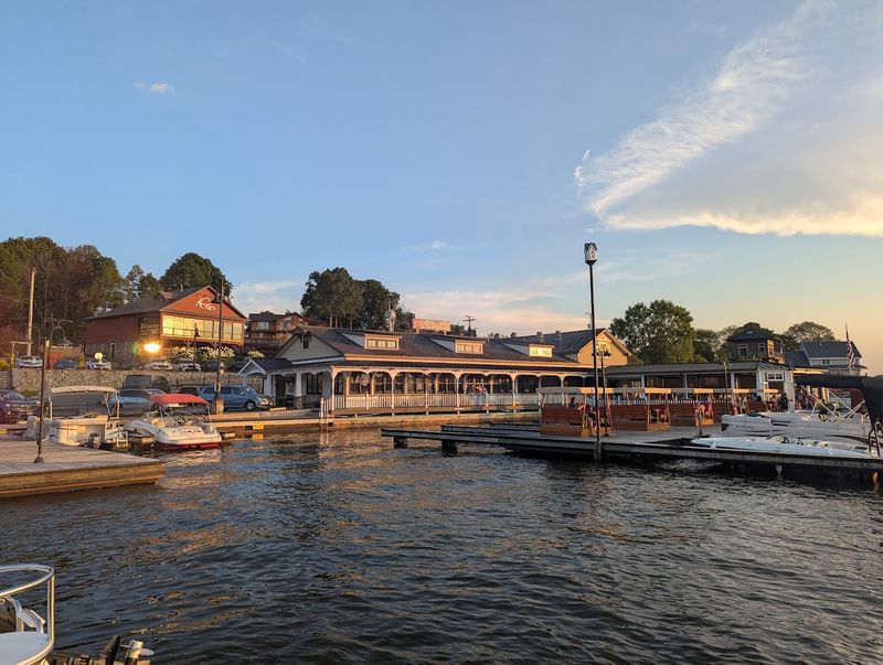 Live Music and the Summer Weekend Vibe