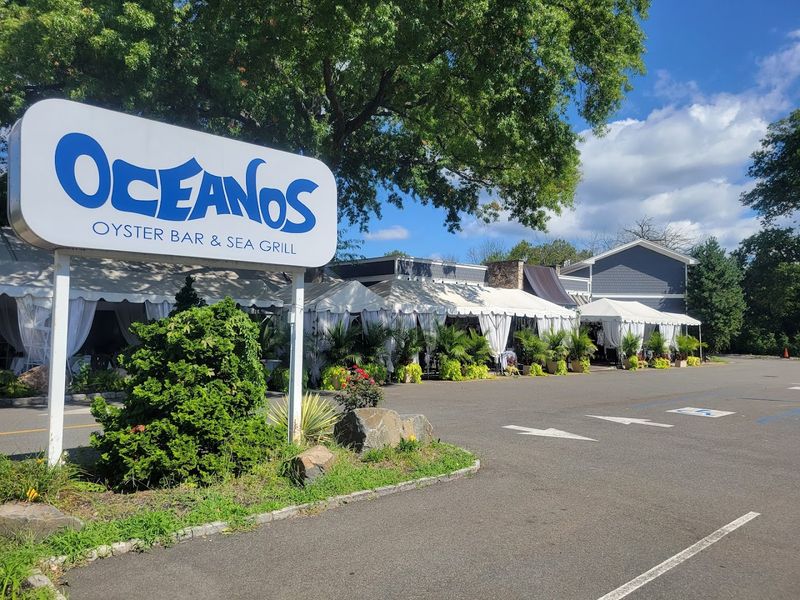 Oceanos Oyster Bar & Grill