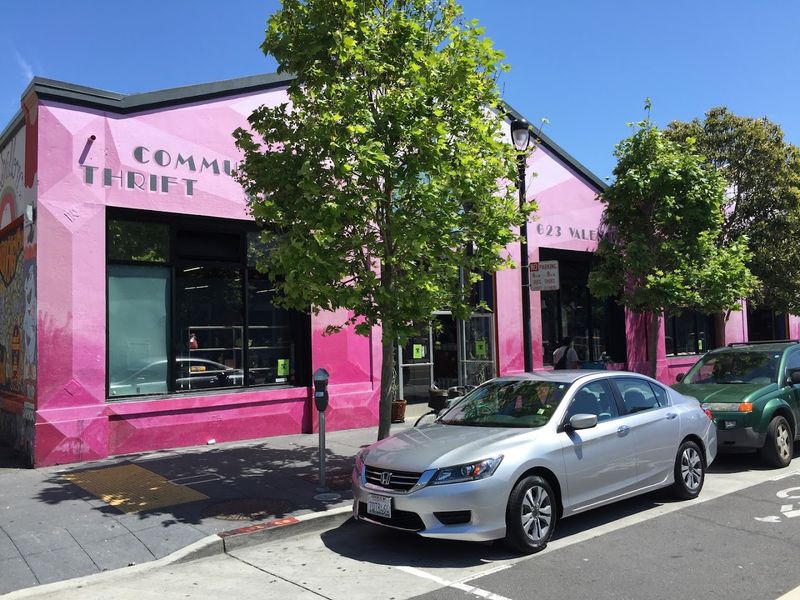 Best Times To Browse When The Floor Feels Less Packed