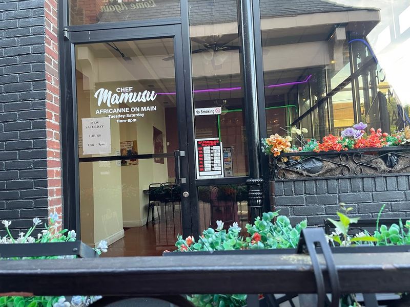 Planning Your Visit to 1102 W Main St, Richmond, Virginia