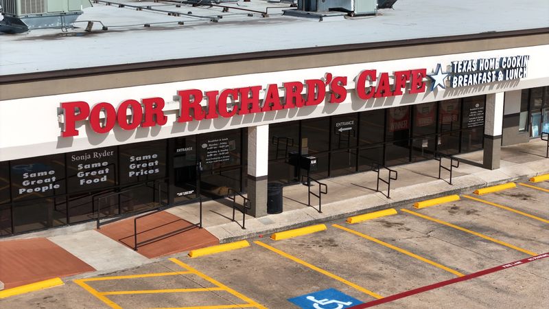 Why Poor Richard's Cafe Belongs on Your Plano Visit