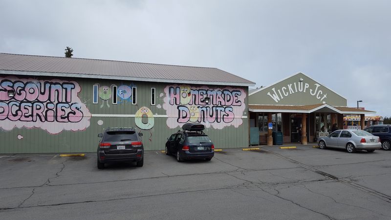 A Historic Stop With Decades of Local Loyalty