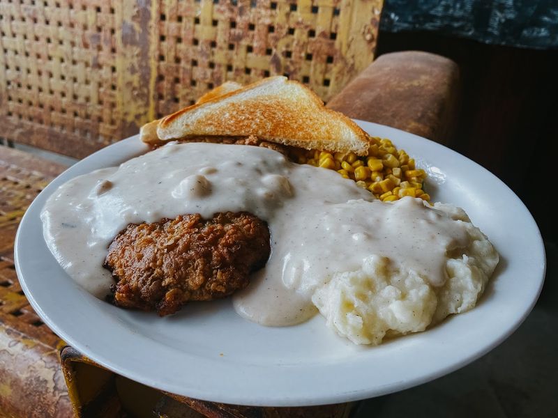 Teskey's Cafe: A Warm Stop Before or After You Shop