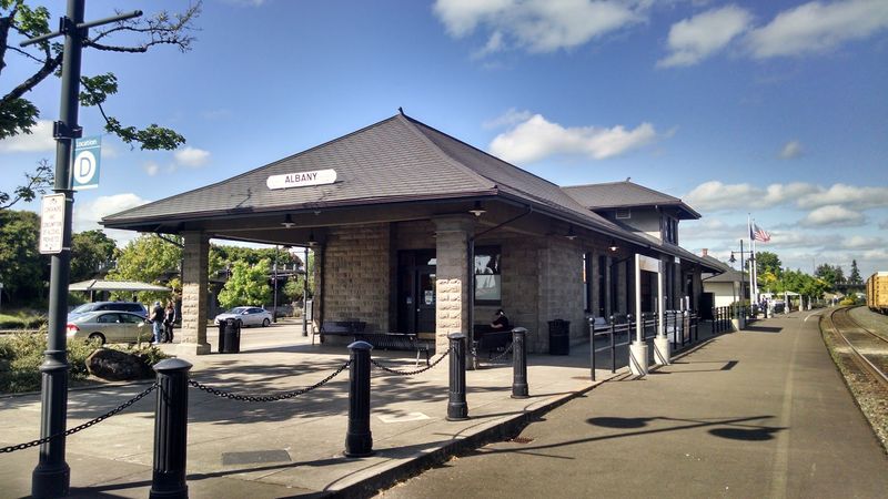 Albany, Mid-Willamette Valley