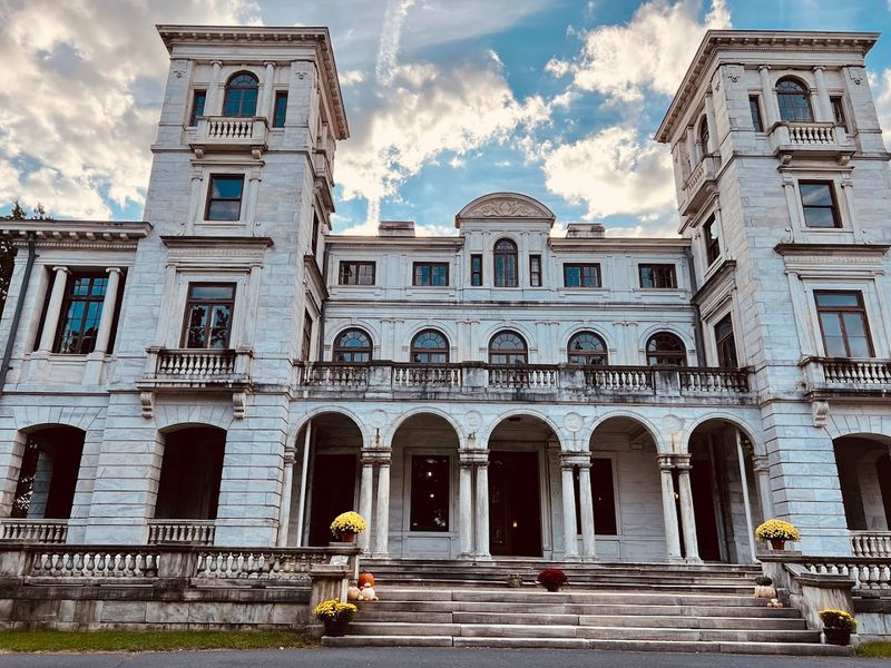 Planning Your Visit to Swannanoa Palace on Afton Mountain