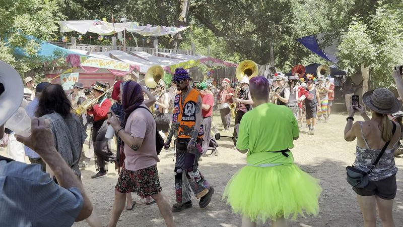 Practical Tips for First-Time Fair Visitors