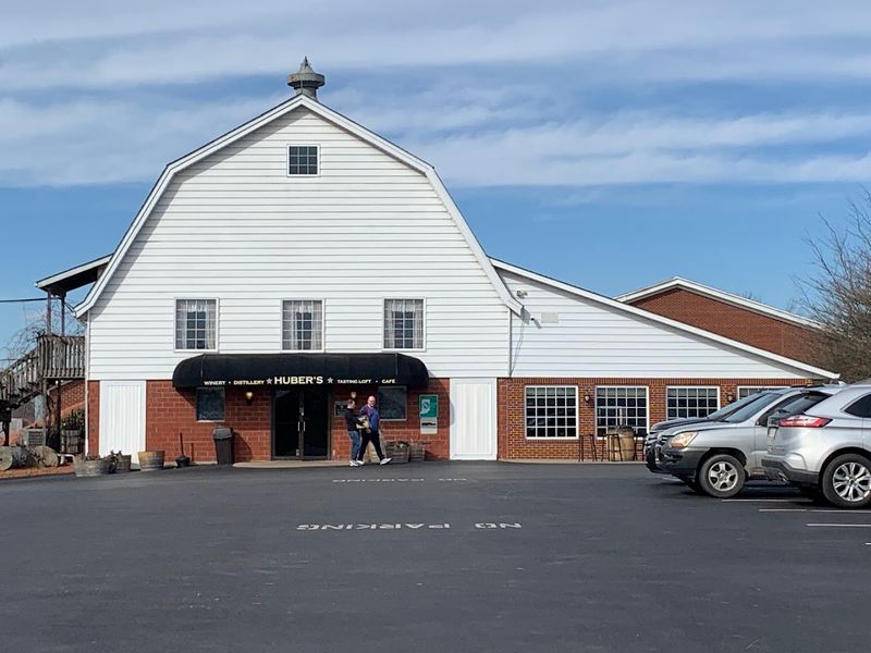 Ice Cream Shop and On-Site Dining Worth the Stop