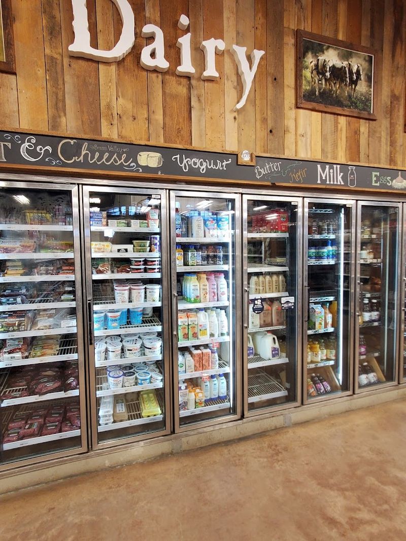 Organic Dairy Products That Come From Nearby