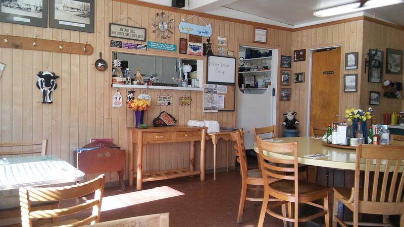 Molly B's Diner, Tygh Valley, OR