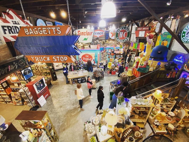 Two Building Layout That Makes It Feel Endless