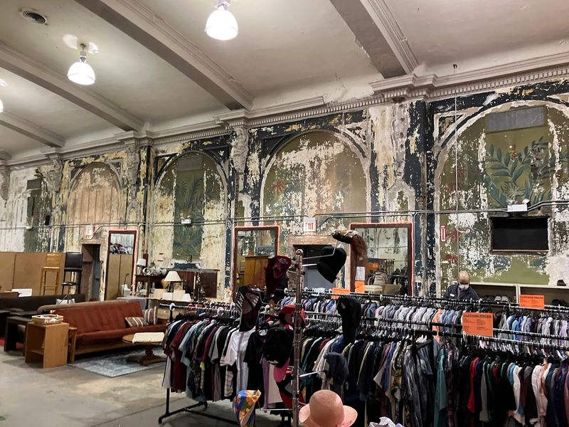 The Kind Of Resale Spot That Makes Regulars Bring Friends Back