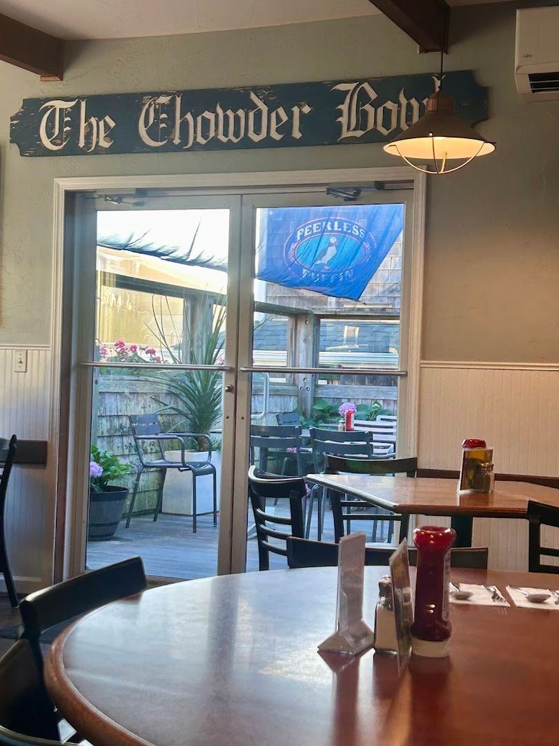 Newport Bay Front Chowder Culture, Newport, Oregon