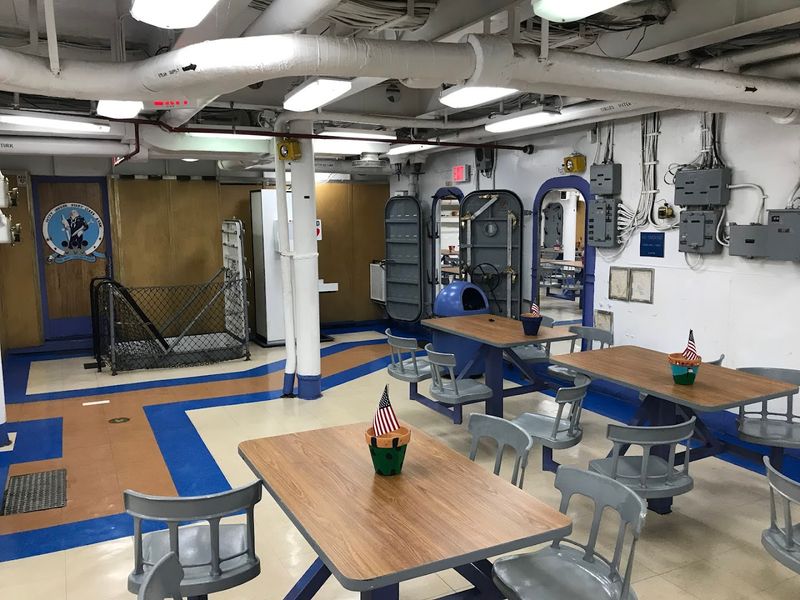 Guided Tours That Turn Steel Corridors Into Living Stories