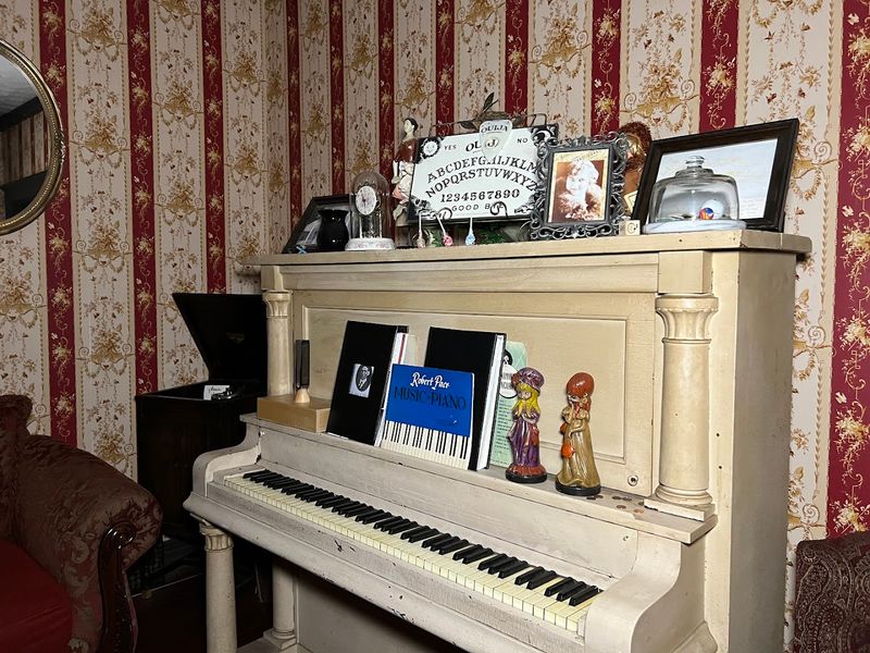 Whispers Estate: Mitchell, IN