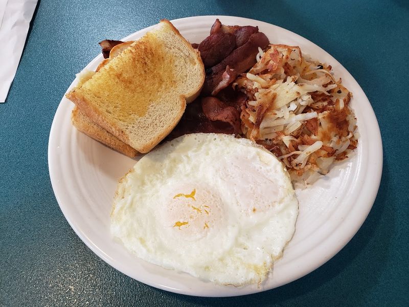 Breakfast on Weekends Is a Whole Different Kind of Morning