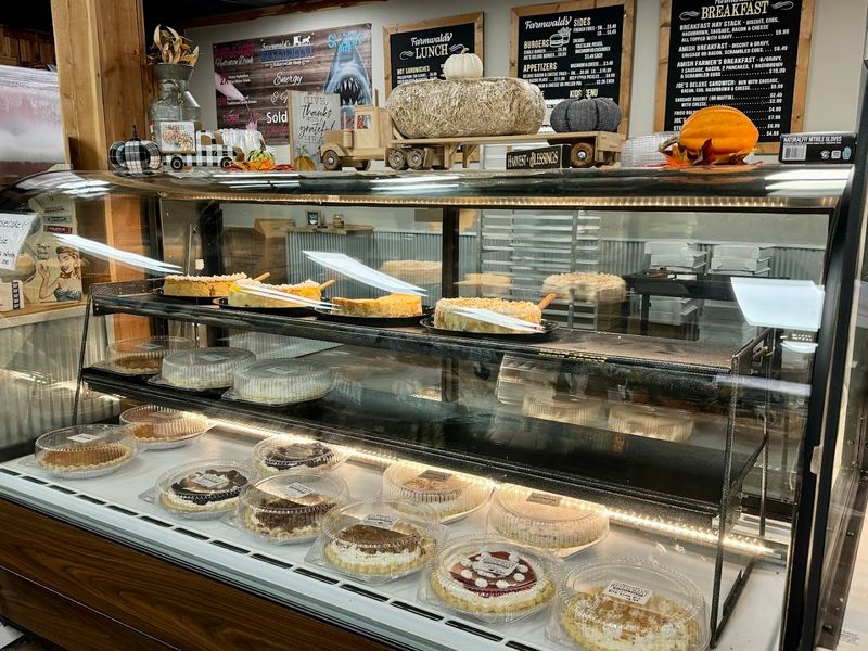 Bakery Cases That Instantly Steal The Spotlight Inside