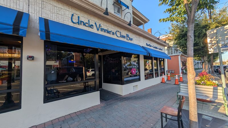 Why Uncle Vinnie's Belongs on Every Seafood Bucket List