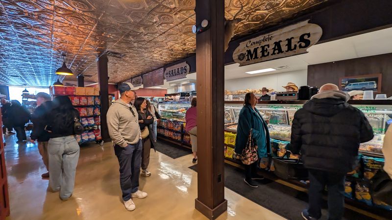 Hours, Parking, and Planning Your Visit