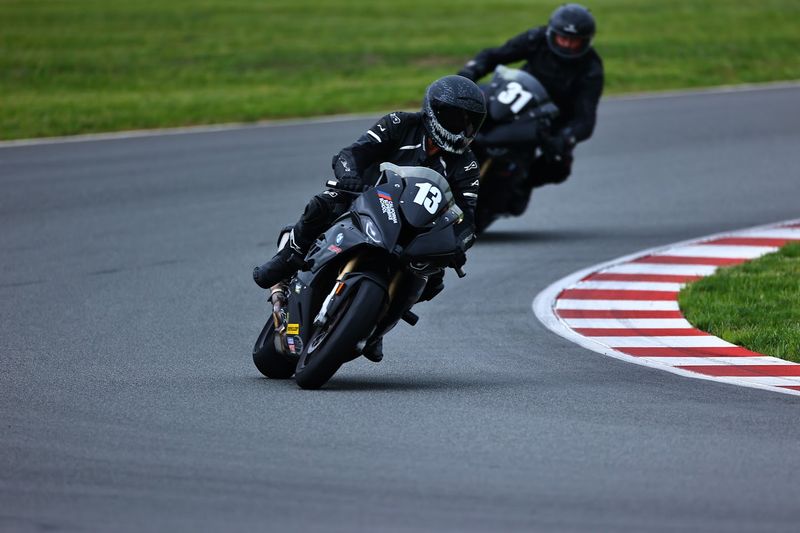 Thunderbolt Raceway: Where Serious Speed Meets Serious Challenge