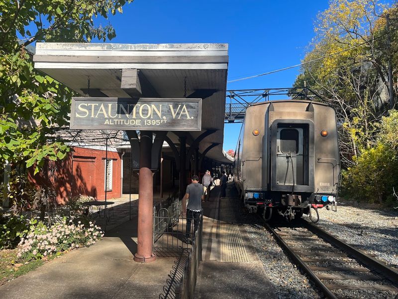 Evan Almighty Brought Big Hollywood Energy To A Small Town