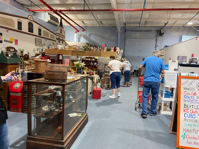 Exit 76 Antique Mall