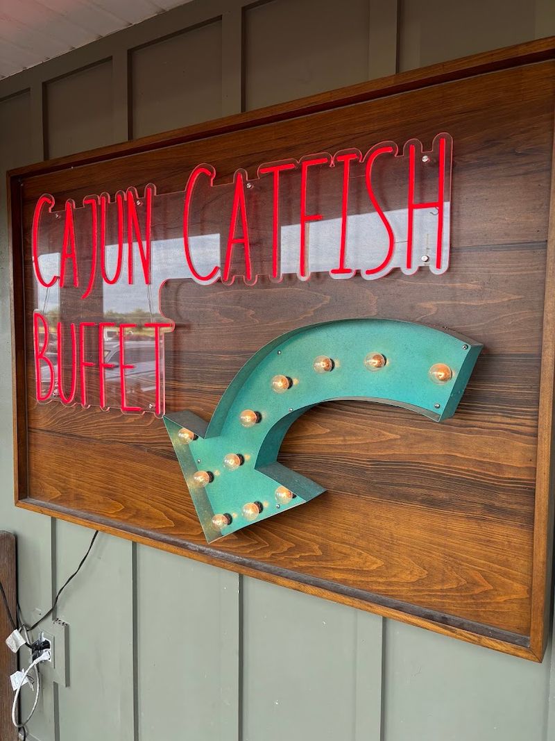 Fried Catfish And Shrimp Picks That Keep Plates Stacking Up