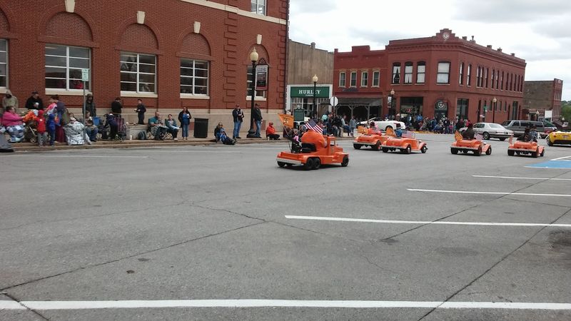 The Guthrie Jazz Banjo Festival Keeps the Spirit Alive