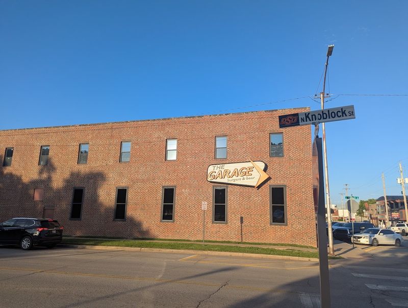 The Garage Burgers and Beer - Stillwater