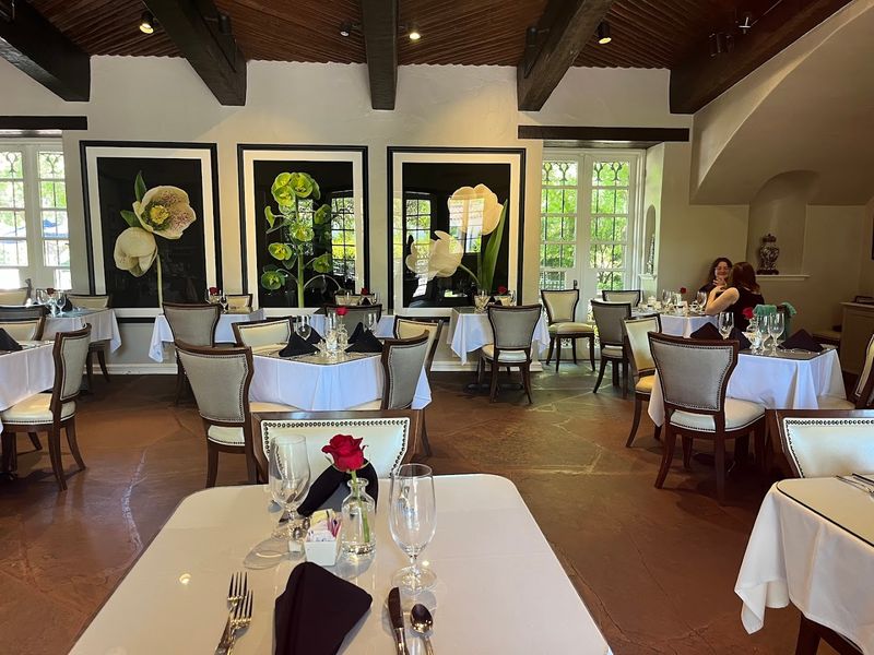 Restaurant DeGolyer: Dining in a Historic Setting