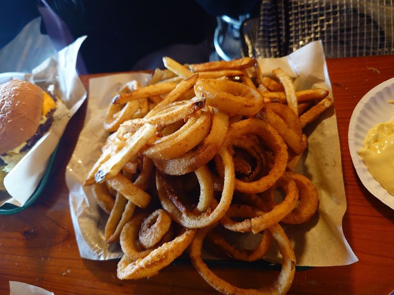 Onion Rings Worth the Trip Alone