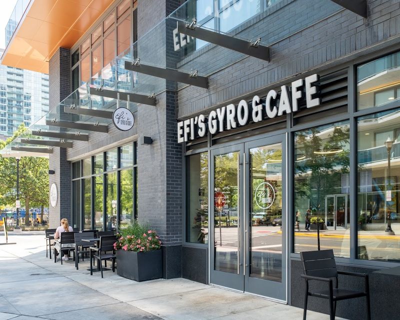 The Newport Waterfront Location That Sets the Mood