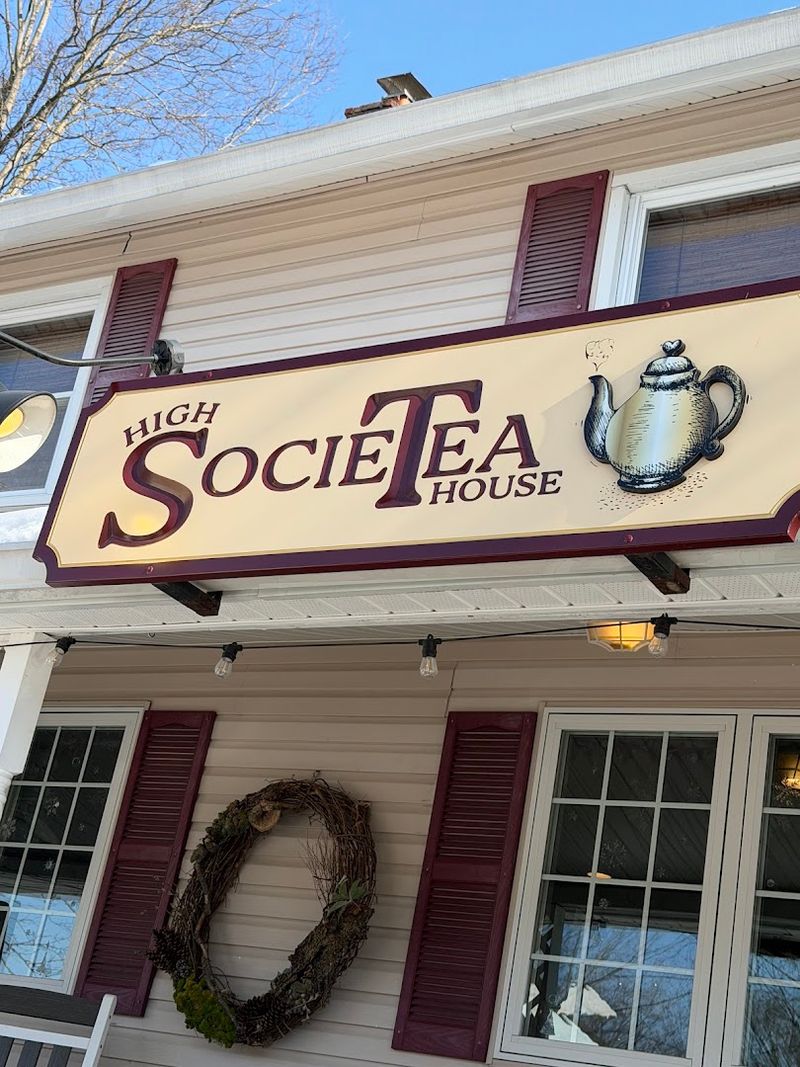 High SocieTea House