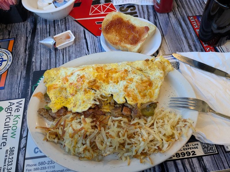 Breakfast at Barnstormers Is a Morning Worth Rearranging Your Schedule For