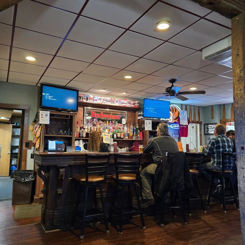 A Classic Tavern Atmosphere That Feels Genuinely Historic