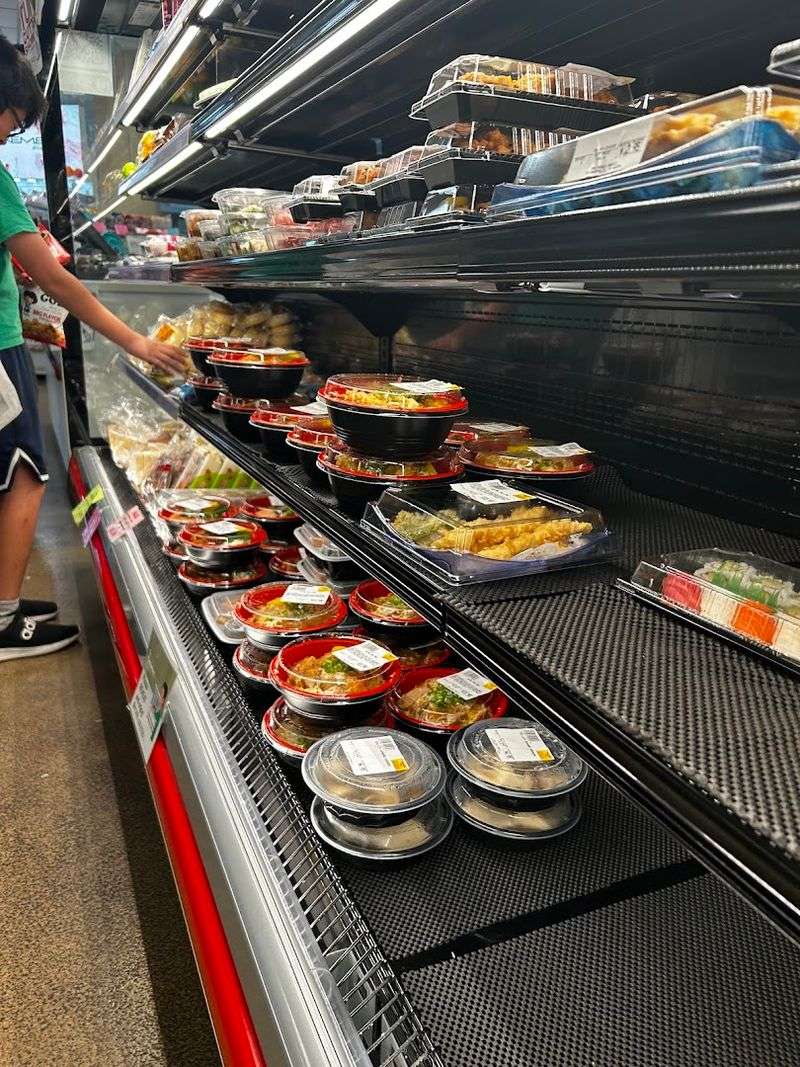 Fresh Onigiri and Grab-and-Go Options for Busy Days