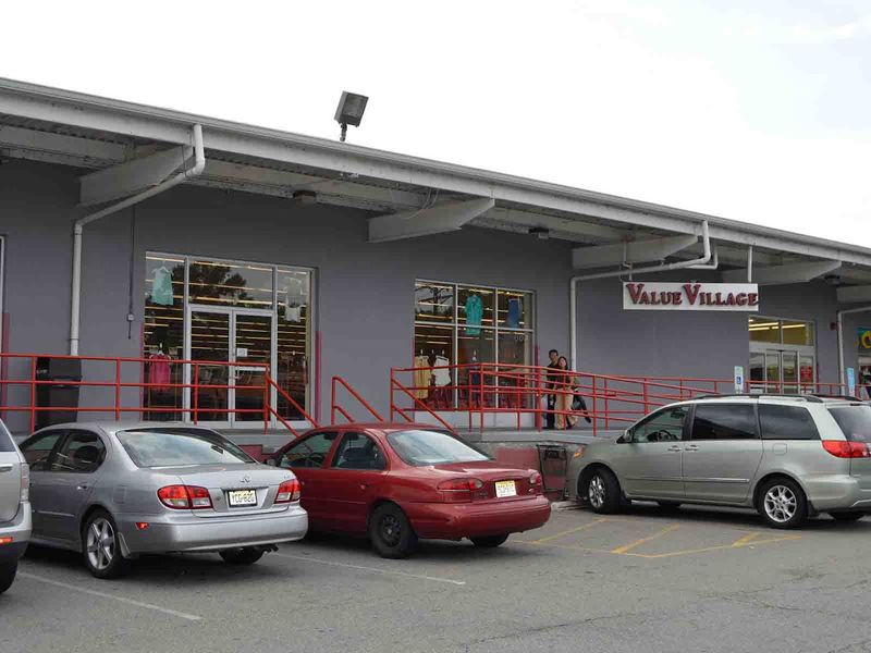 Why Value Village Hawthorne Keeps Pulling People Back