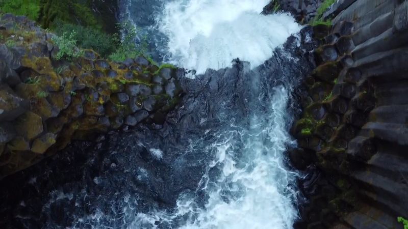 What Makes The Basalt Columns So Striking