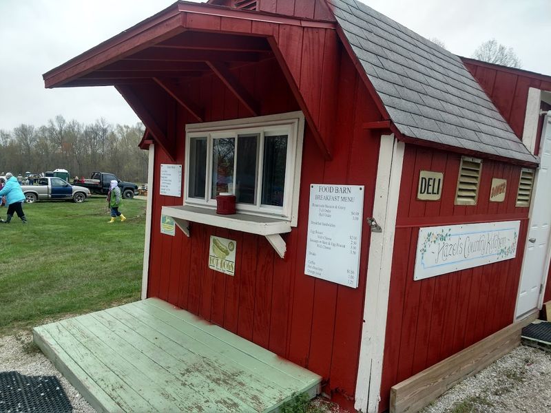 Fresh Produce and Seasonal Food Vendors
