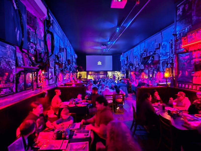 A Horror Museum Atmosphere That Hits You the Moment You Walk In