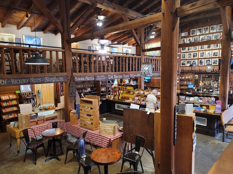 Who Will Love This Farmstead Dining Spot / Who Might Not