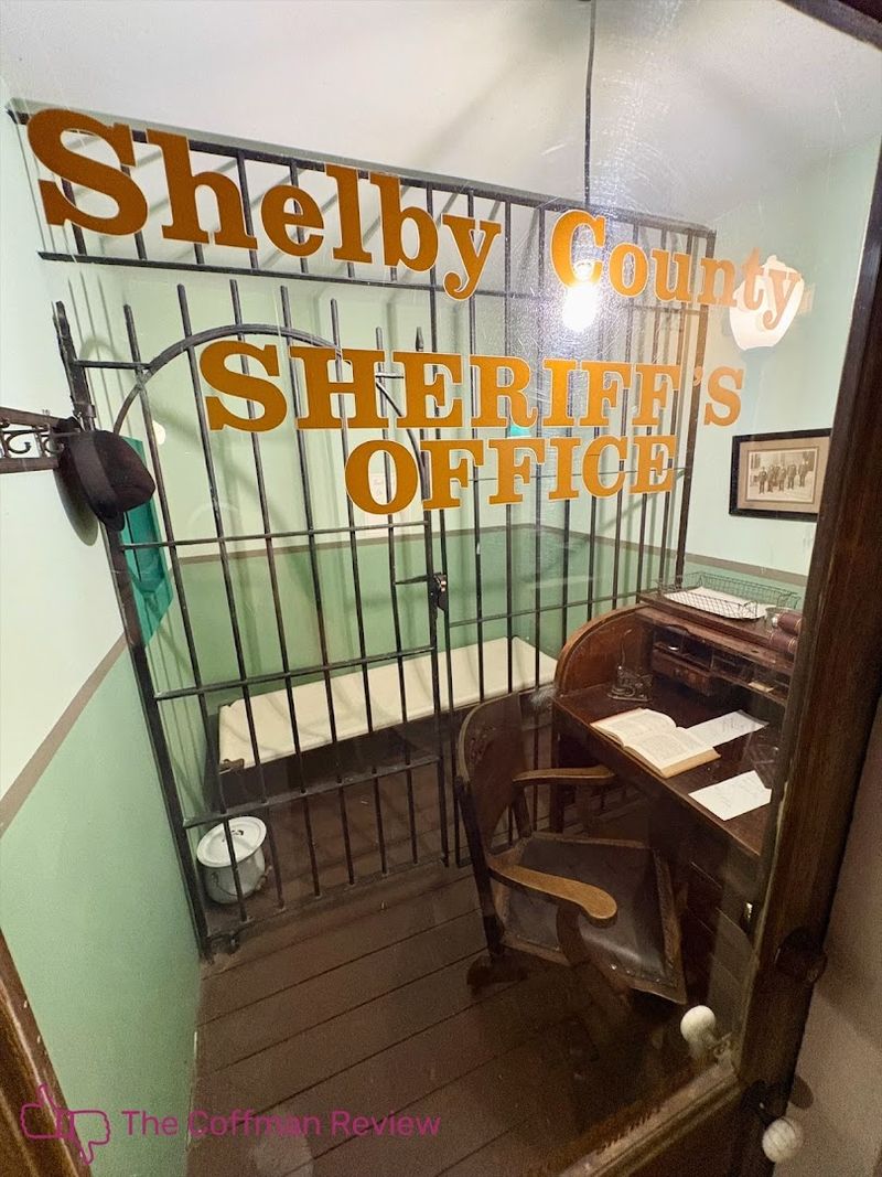 Its Location in Downtown Shelbyville Puts You Close to Great Nearby Spots